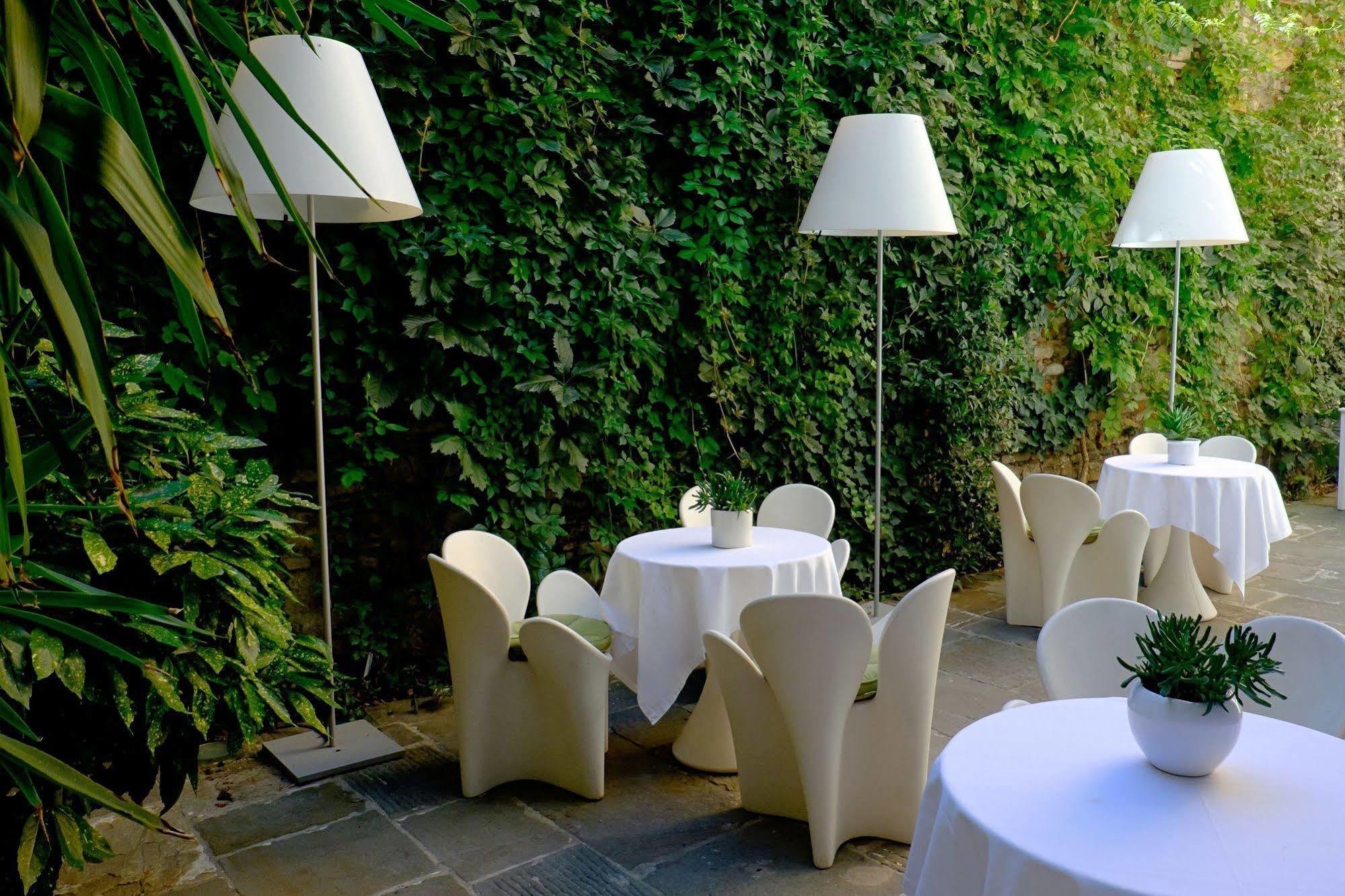 Petronilla - Hotel In Bergamo Exterior photo